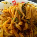 まる重 - 平打ち麺になってタレが更によく絡む