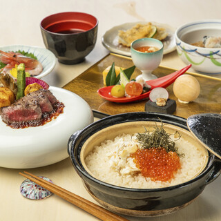 都会の喧騒を忘れる落ち着いた空間で新和食に舌鼓を・・・