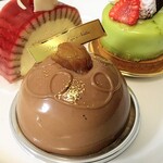 パティシエ・エイジ・ニッタ - アンヌ、タルトショコラ フランボア ピスタチオ、ほうじ茶ショコラ マロン