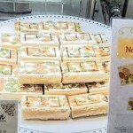 パティシエ・エイジ・ニッタ - 店内