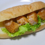 カフェ バイ サークル - ゴロっとエビカツサンド380円