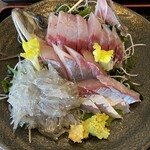 めしや　大磯港 - 真あじ姿造り