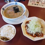 湘南あっさり豚骨ラーメン 寅そば - 寅そばホルモン炒めセット2021.12.04