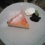 ﾁｰｽﾞｹｰｷ　400円