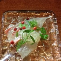 カリーナ　カリーナ - カンパチのカルパッチョ