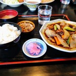 Bonchi - 酢豚定食800円 