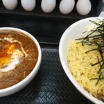 なぜ蕎麦にラー油を入れるのか。 新橋店 - 