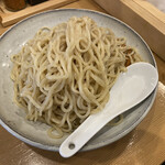中華そば 笑歩 - 途中でつけ汁を温めてもらうタイミングで麺に山椒をふると美味しいパート2が楽しめる