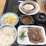 松屋 - ♪特命'sセレクション
            (アンガス牛焼肉定食¥650ブラウンエッグ単品¥480小鉢カレー¥100)