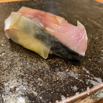 鮨 まつうら - 軽めに締められた鯖はぶっ飛び級