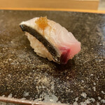 鮨 まつうら - 皮の旨味がにくたらしい、上に乗せた煎り酒ネギがもう最高