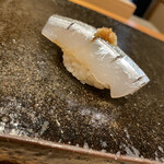 鮨 まつうら - こんな大ぶりな細魚見たことない！閂さよりというそうです　知らぬを知ることは楽しいことです