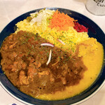 カリ～ アンド スパイスバル カリ～ビト - キーマカレーとダールの相掛けにしてくれました♪