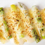 grilled asparagus with cheese