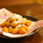 Fried ginkgo nuts with truffle salt aroma