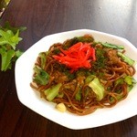 千鶴 - 太蒸し麺の焼きそば、ソース味、塩味