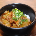 中華料理 梦 - アツアツ石焼角煮丼