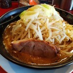 jun-pey ra-men  - J郎麺・もやし、ニンニク増し☆