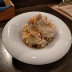 Maruho Saketen - 茶美豚の焼豚とれんこんのポテトサラダ528円