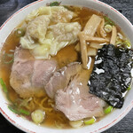 置賜屋 - ワンタン麺