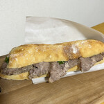 ブランジュリー パリの空の下 - 牛アバラ肉のベネチア風サンドウィッチ 2000円