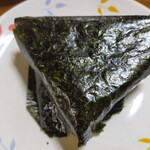 ミニストップ - 料理写真:アスパラベーコンおにぎり、開封