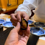 兄弟寿し - 雲丹は手渡し