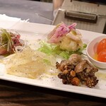 トリワイン ＰＩＫＯＳＨＨＨＵ - 前菜５種盛り