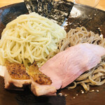 飯田商店 - 麺２種と幽庵焼きとレアチャーシュー