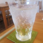 ANDANTE - 自家製、梅シロップのソーダ割り