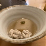 鮨 くぼた - 大根だし煮と白子