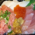 海鮮丼屋 海の和 - 魚市場丼☆ アップ