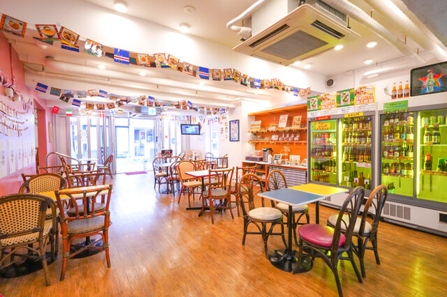 SAKURA CAFE JIMBOCHO, Chiyoda - Ochanomizu / Akihabara