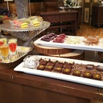 ソンブルイユ TOKYO - 小菓子ワゴン２