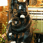 黒福多 - お店の前の黒豚さん