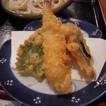 浪花そば - 天ぷらは独特のカリカリ揚げ