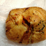 ブレッド＆サーカス - トマト、チーズ、オニオン