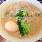 牡蠣ワンタン麺＋味玉