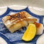 日本橋蛎殻町 すぎた - 東京湾の太刀魚の塩焼き