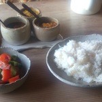 カレーハウス木里吉里 - 三種のカレーセット。