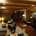 登別温泉郷 滝乃家 - ラウンジでチェックイン