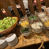 ビストロガブリ 大門店 - サラダバー　ドレッシングは3種類