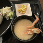 Hakodate Kaisen Unikura - カニ汁とカボチャのサラダ