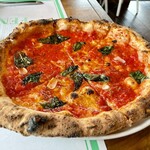 ア フェネステッラ - 