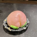 仁修樓 - お誕生日祝いの桃饅頭