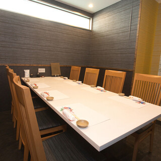 Miyazaki Sakana Ryouri Nabura - 車いす対応のテーブル完全個室車いす対応のテーブル完全個室
