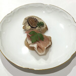 スチュディオ イグレック - アミューズ2種類のカナッペ（300円）