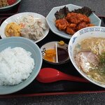 チャイナ DRAGON - 日替わりランチと塩半ラーメン