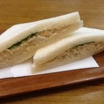 カリーナ - ツナサンド