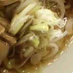 中華そば処 琴平荘 - 中華そばあっさり大盛りのネギ